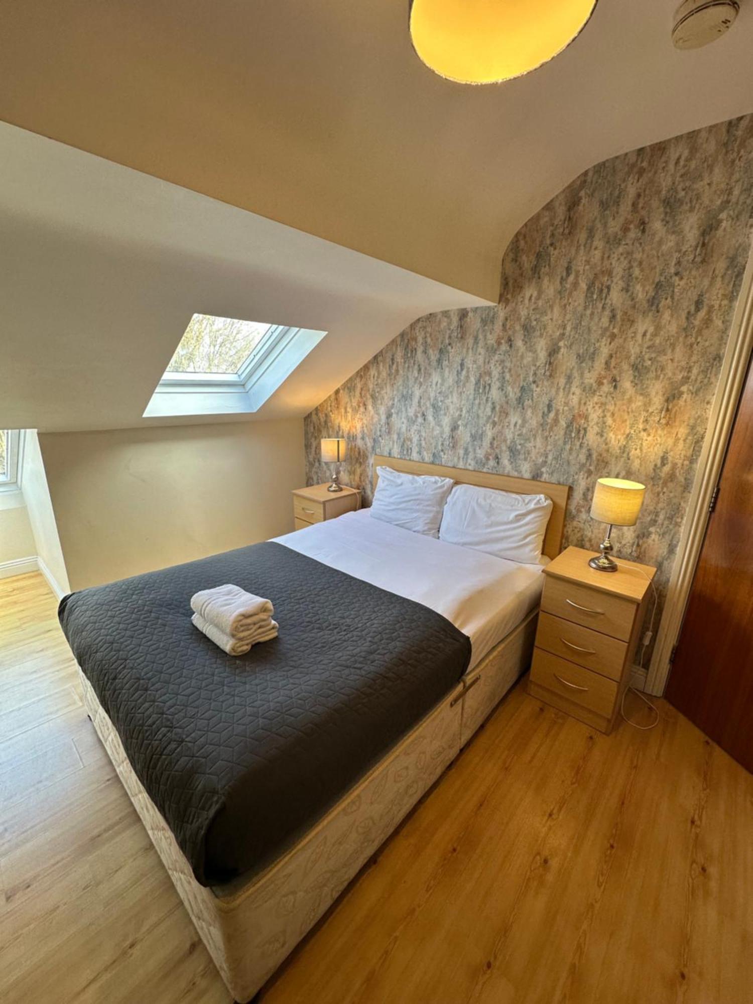 Waterlane Apartments Голуэй Экстерьер фото